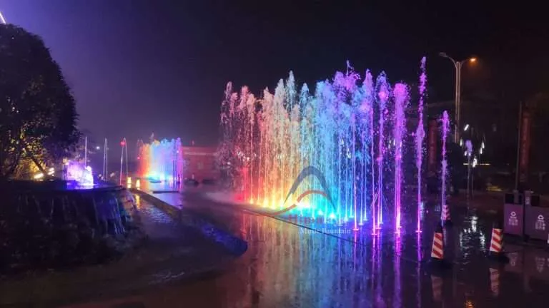 Laminar Fountain نافورة صفائحية