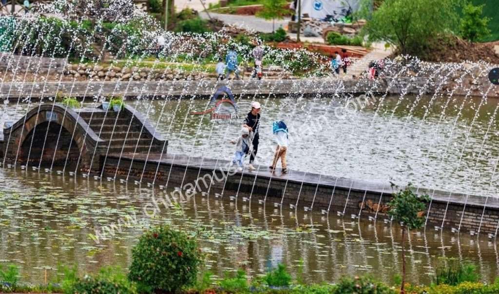 Resort interactive fountain