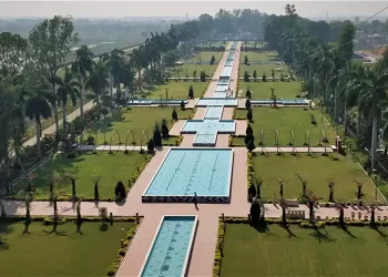 In-ground Rain Dance Fountain And 450M Long Pond Fountain At AATAPI Wonderland, India3