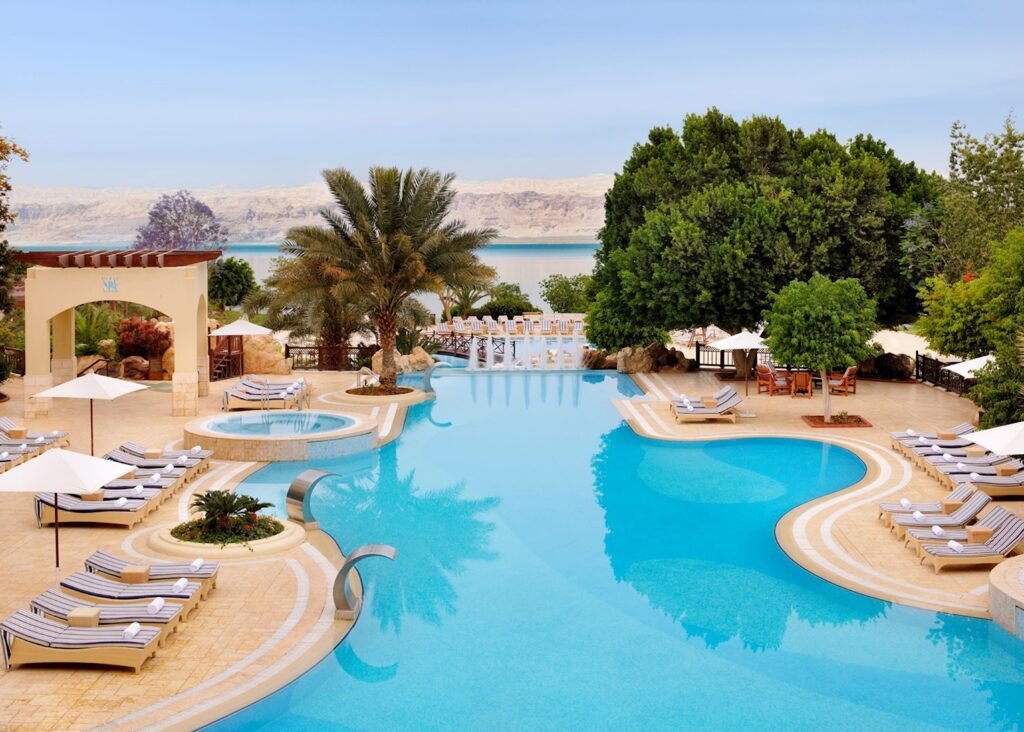 النافورات الموسيقية في الأردن: وليمة سمعية بصرية عبر العصور القديمة والحديثة 2 2.dead sea marriott resort spa the dead sea 副本