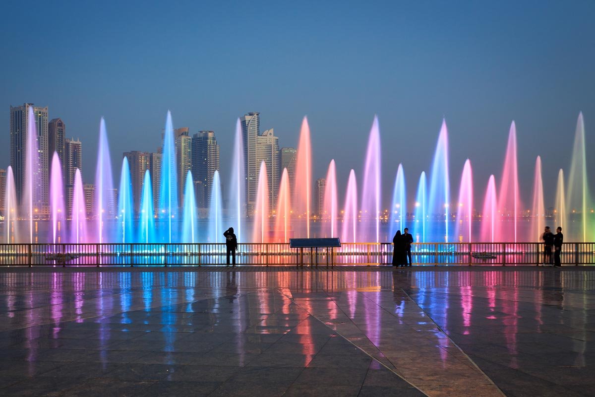 Musical dancing fountain in Ibirapuera Park, São Paulo