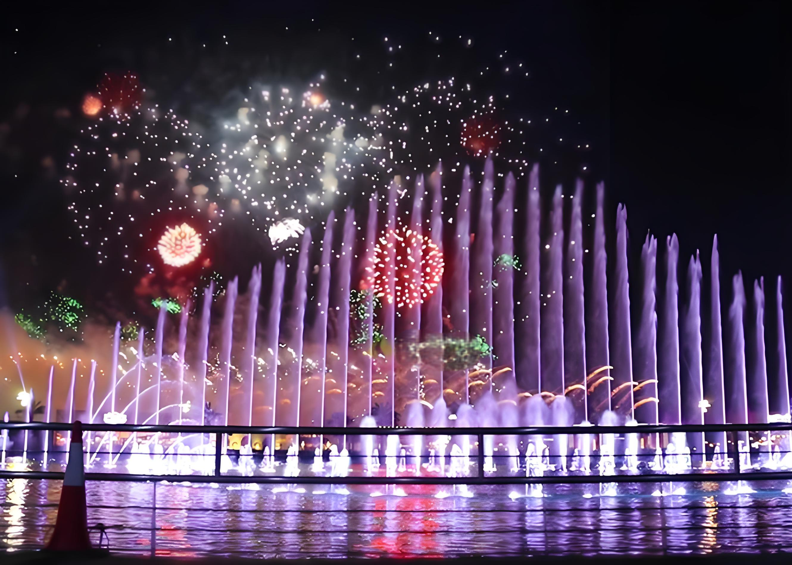 The Riyadh Fountain show in Saudi Arabia ,one of the Top 10 Musical Fountains in the World
