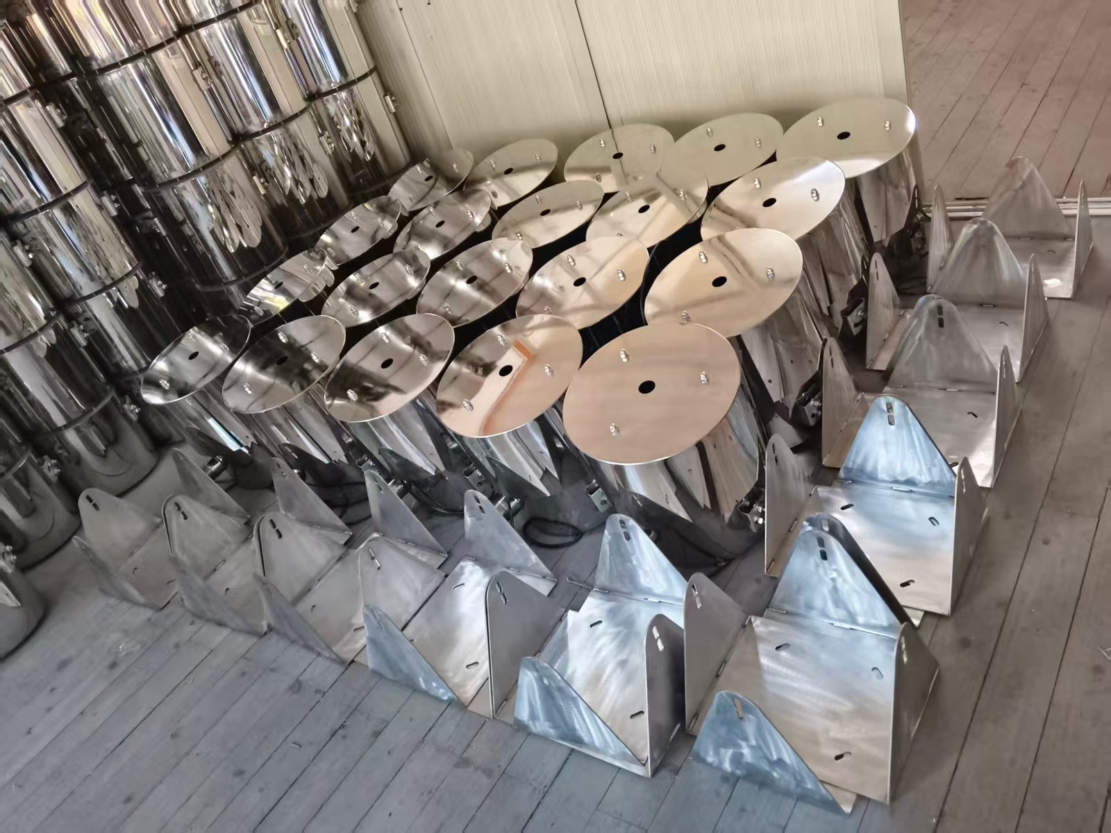 أخبار 4 Stainless Steel Laminar Fountains